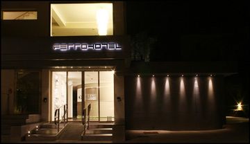 Ferro Hotel