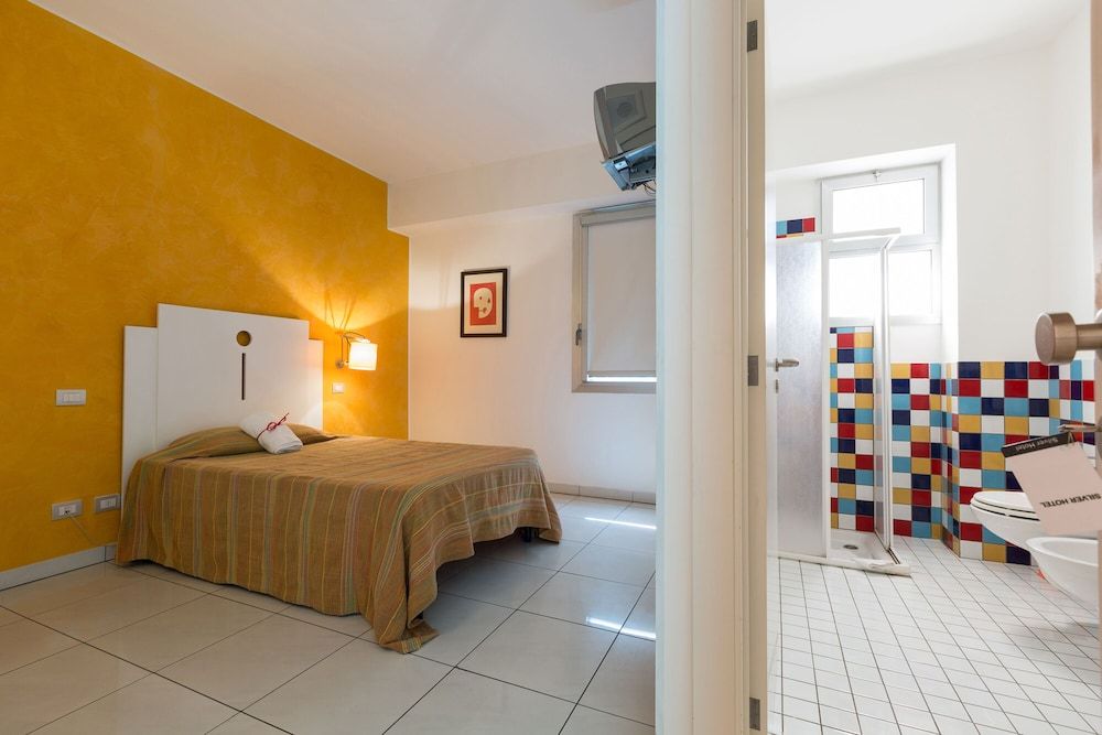Silver Hotel