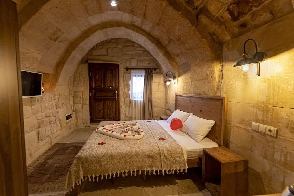 Feris Cave Hotel