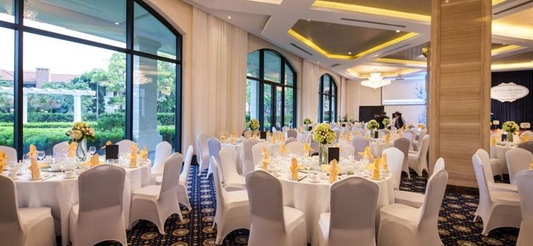 Elegant Suites Westlake