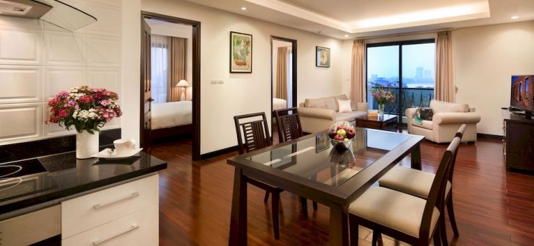 Elegant Suites Westlake