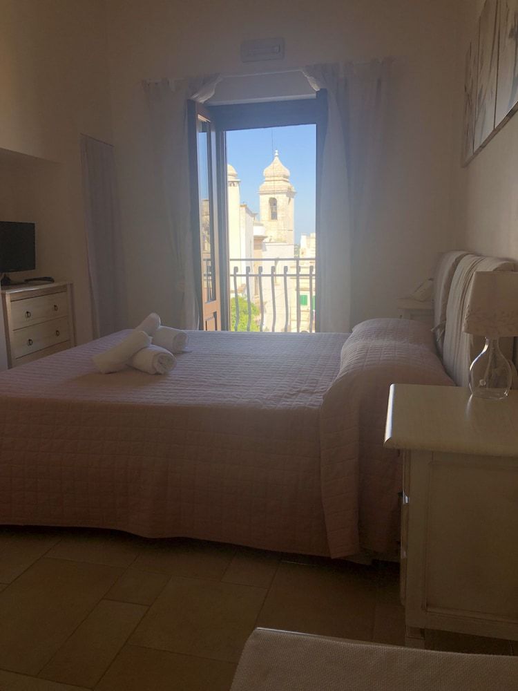 Attis B&B