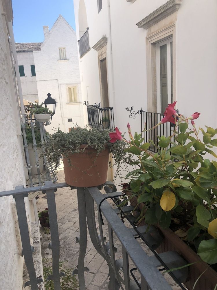 Attis B&B