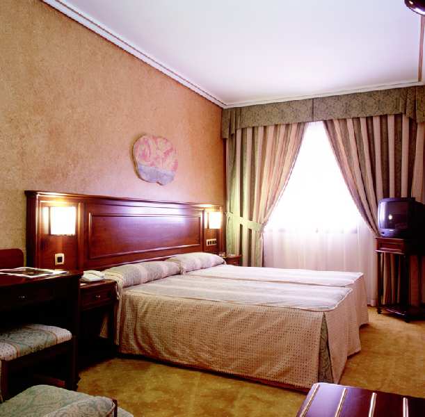 Hotel ILUNION Las Lomas
