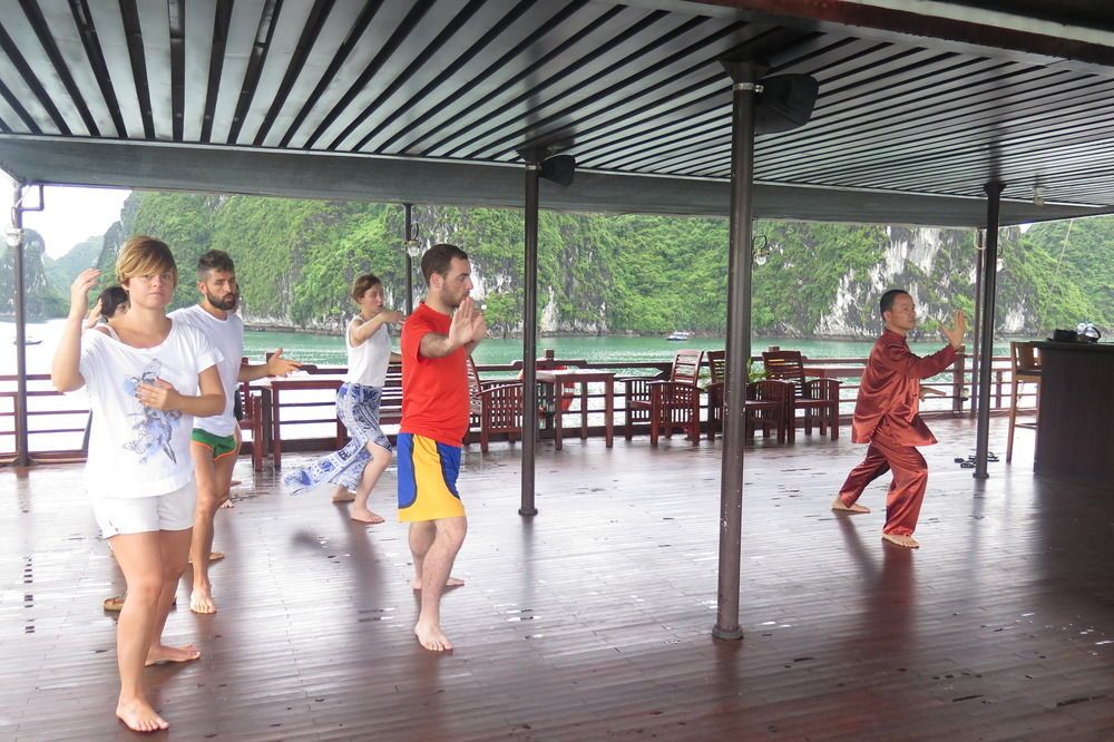 Pelican Halong Cruise