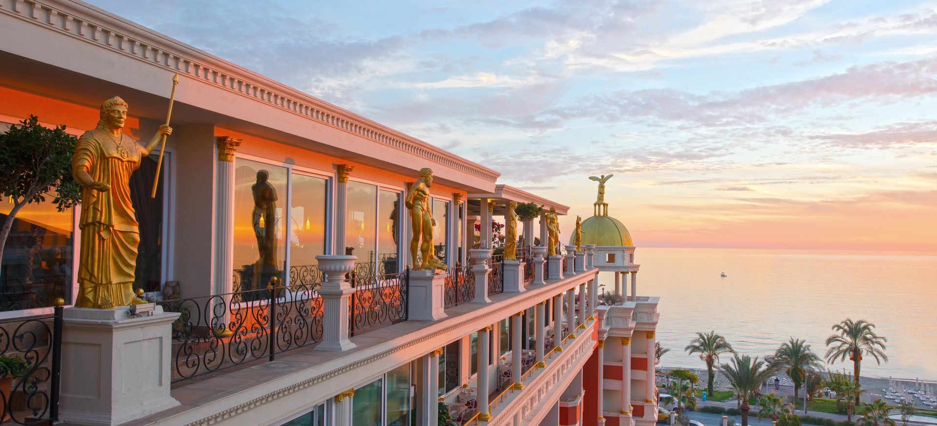 Antique Roman Palace Museum Hotel
