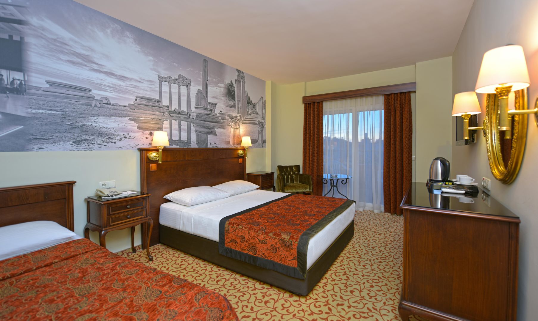 Antique Roman Palace Museum Hotel