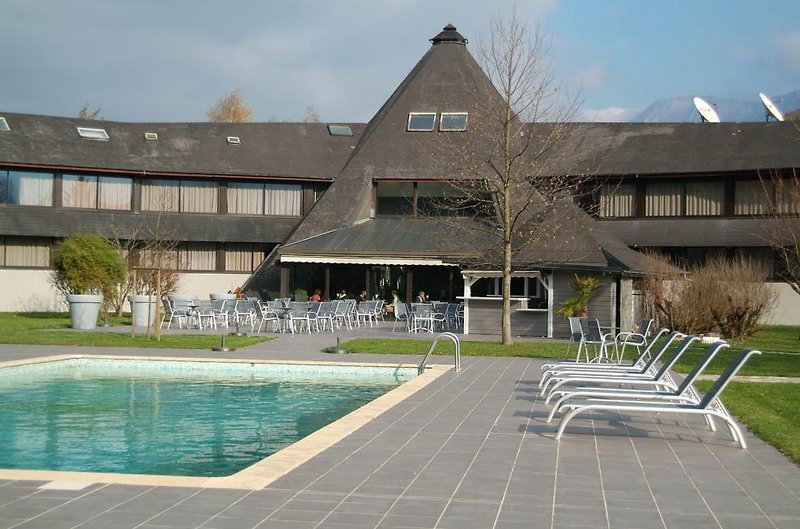Quality Hôtel Le Cervolan