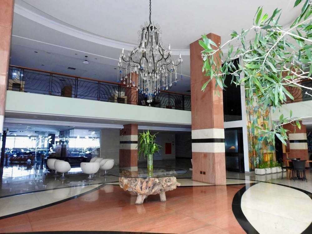Constantino Hotel