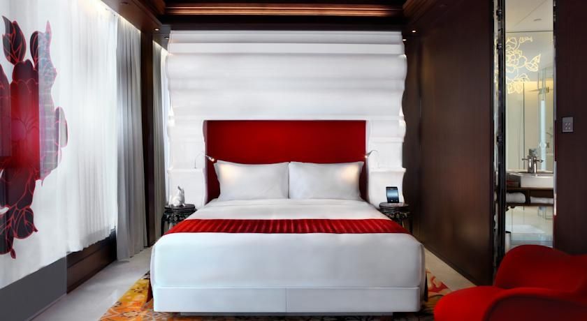 Mira Moon Hotel