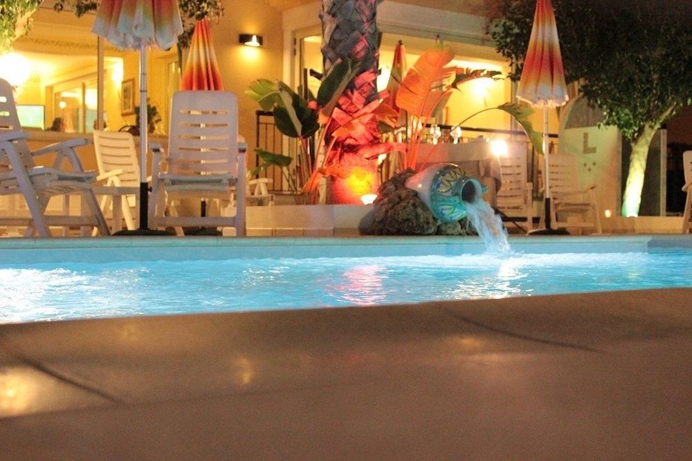 Lion's Hotel