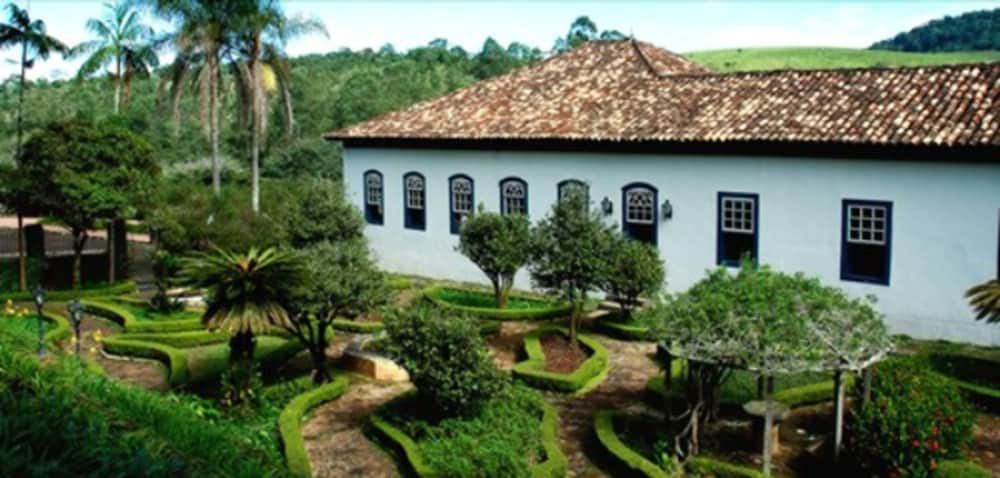 Hotel Histórico Fazenda Dona Carolina