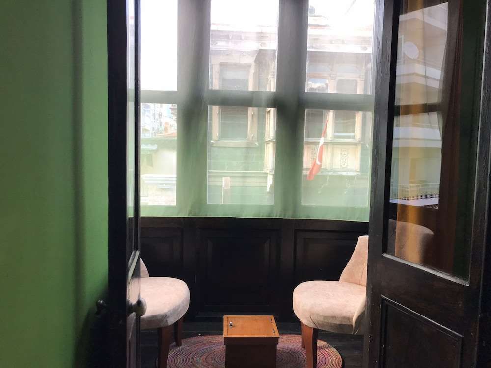 Titan House Hostel