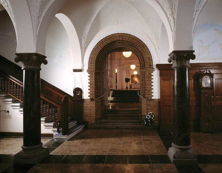 St. Palace Hotel