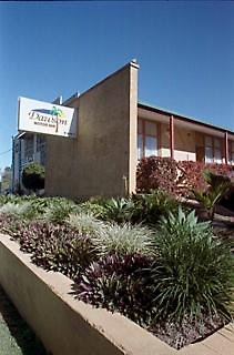 Dawson Motor inn