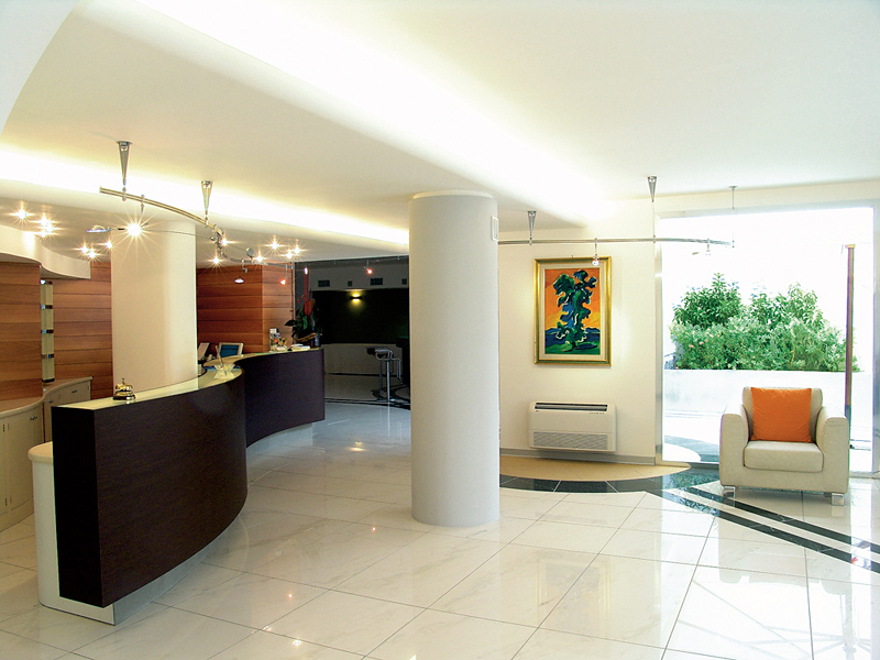 Palm Beach Hotel