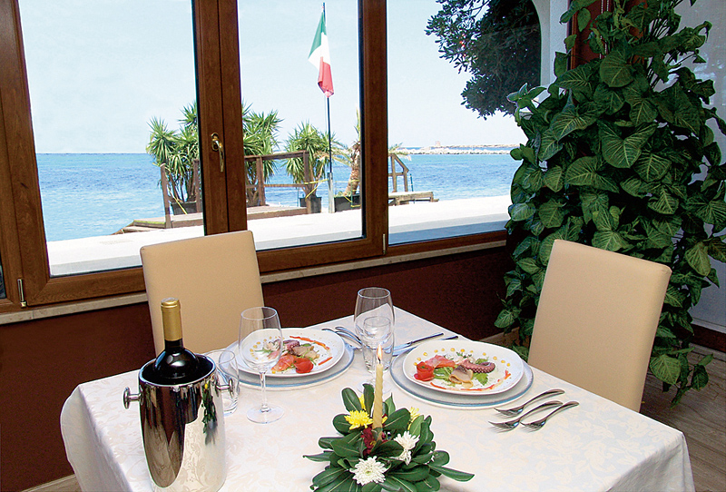Palm Beach Hotel