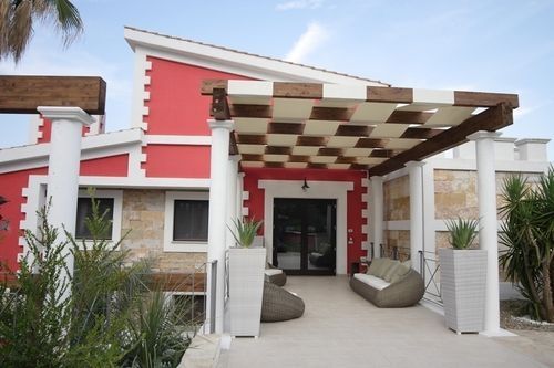 La Maison Rouge Resort