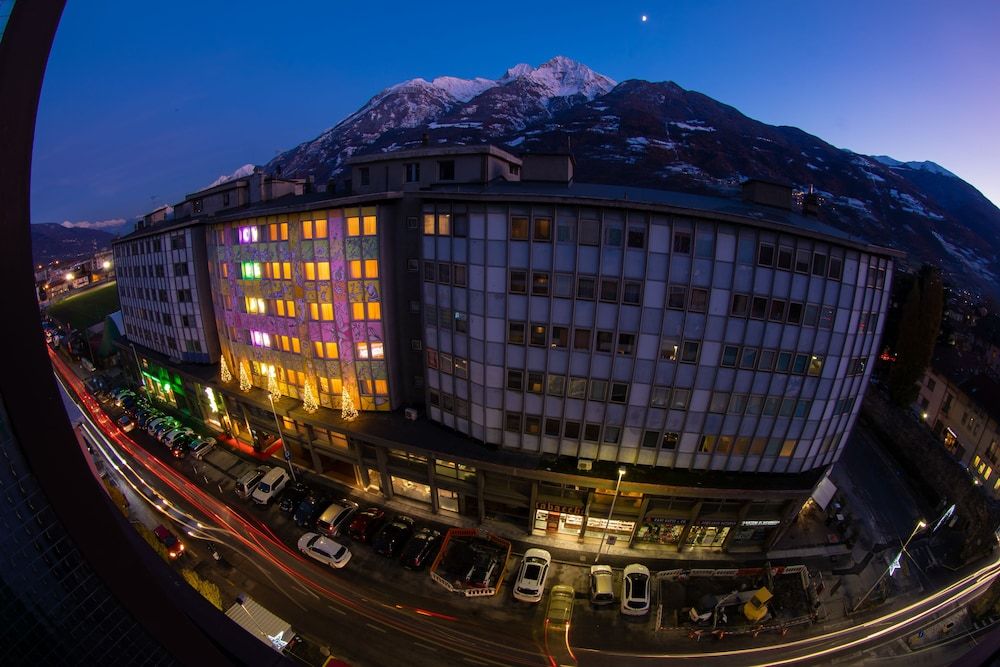 Omama Hotel