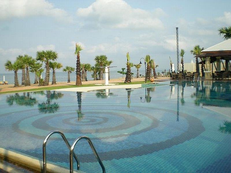 Ravindra Beach Resort & Spa