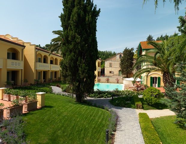Villa Rosella Resort