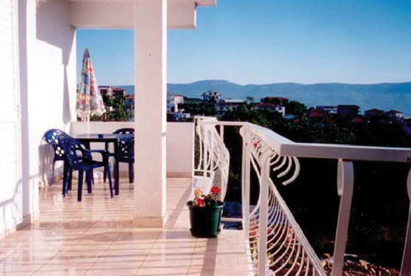 Apartments Maslinov Dvor