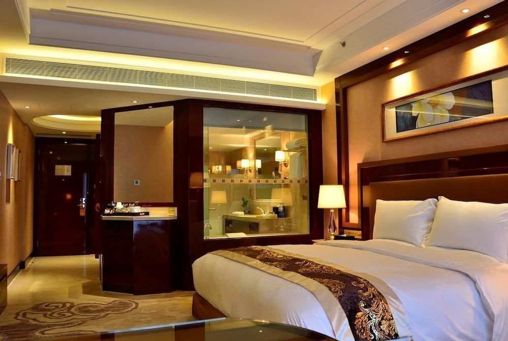 Qujiang International Hotel