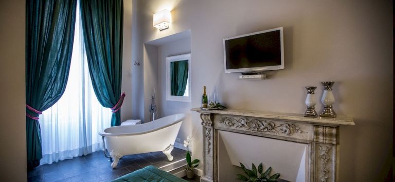 Chic & Town Luxury Rooms