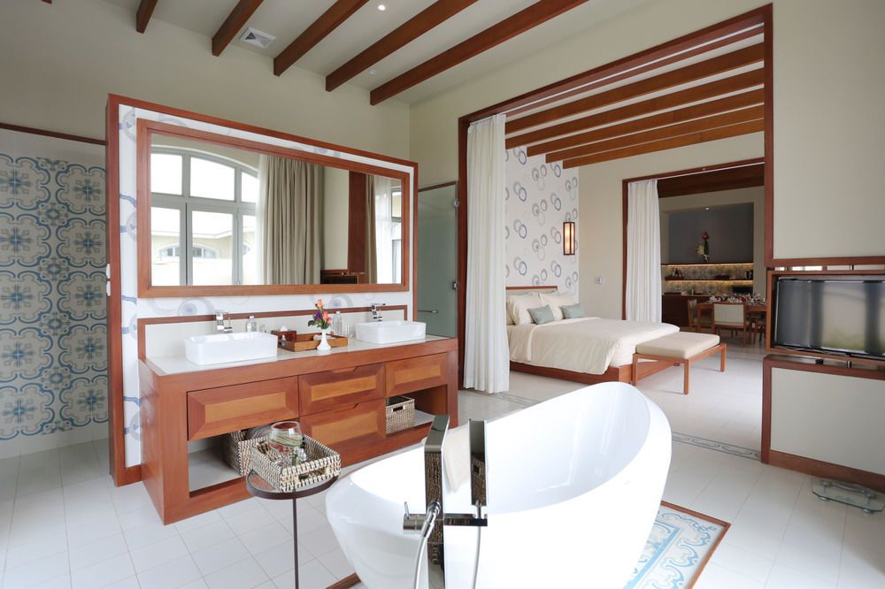 FLC Luxury Resort Samson