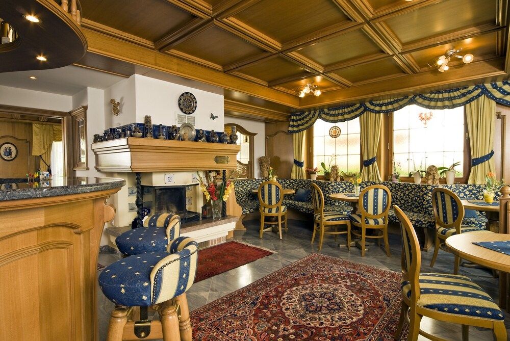 Hotel Karin