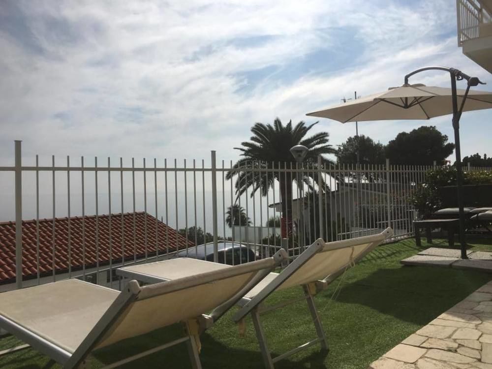 Momart Guest House