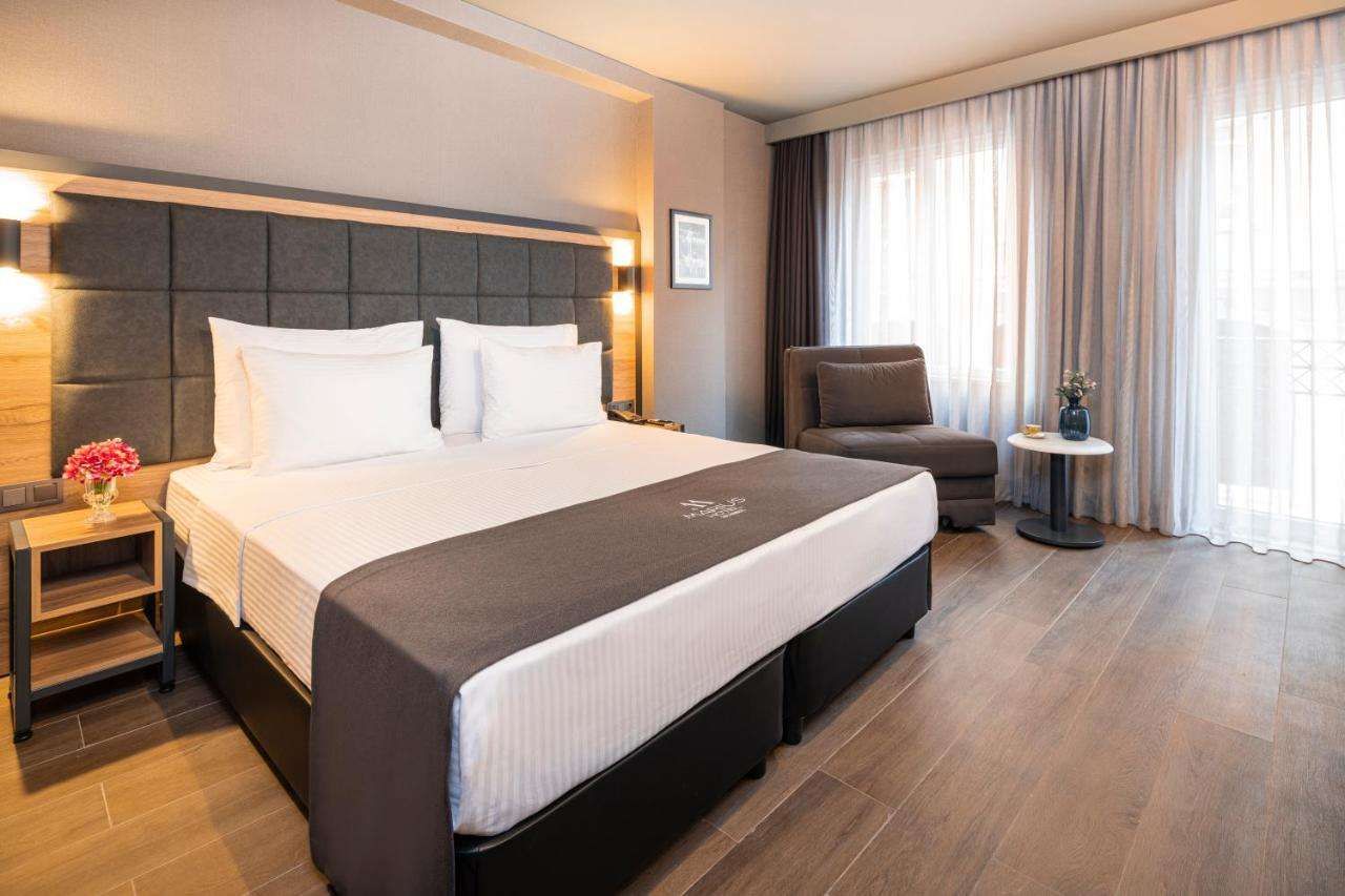 Marius Hotel