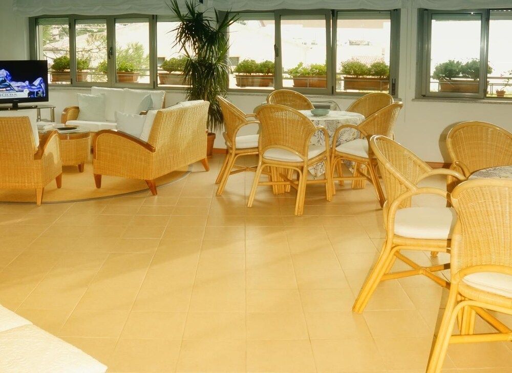 Hotel La Roccia