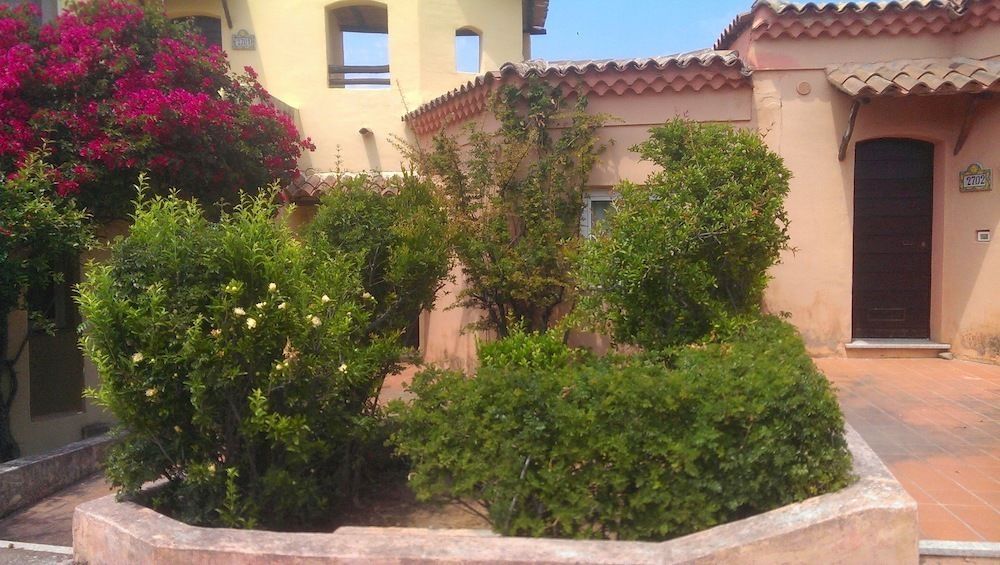 Calarossa Sea View Village Residence