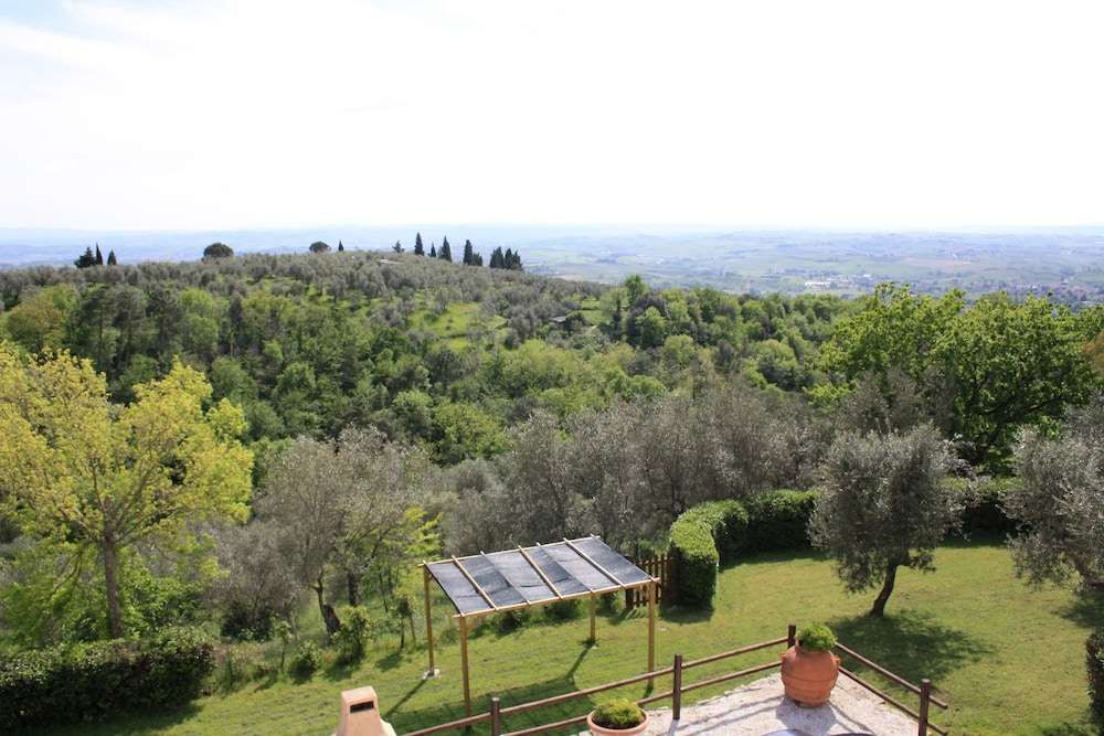 Agriturismo Comparini Le Balze