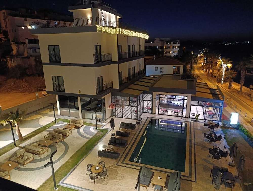 Roseira Mar-inn Luxury