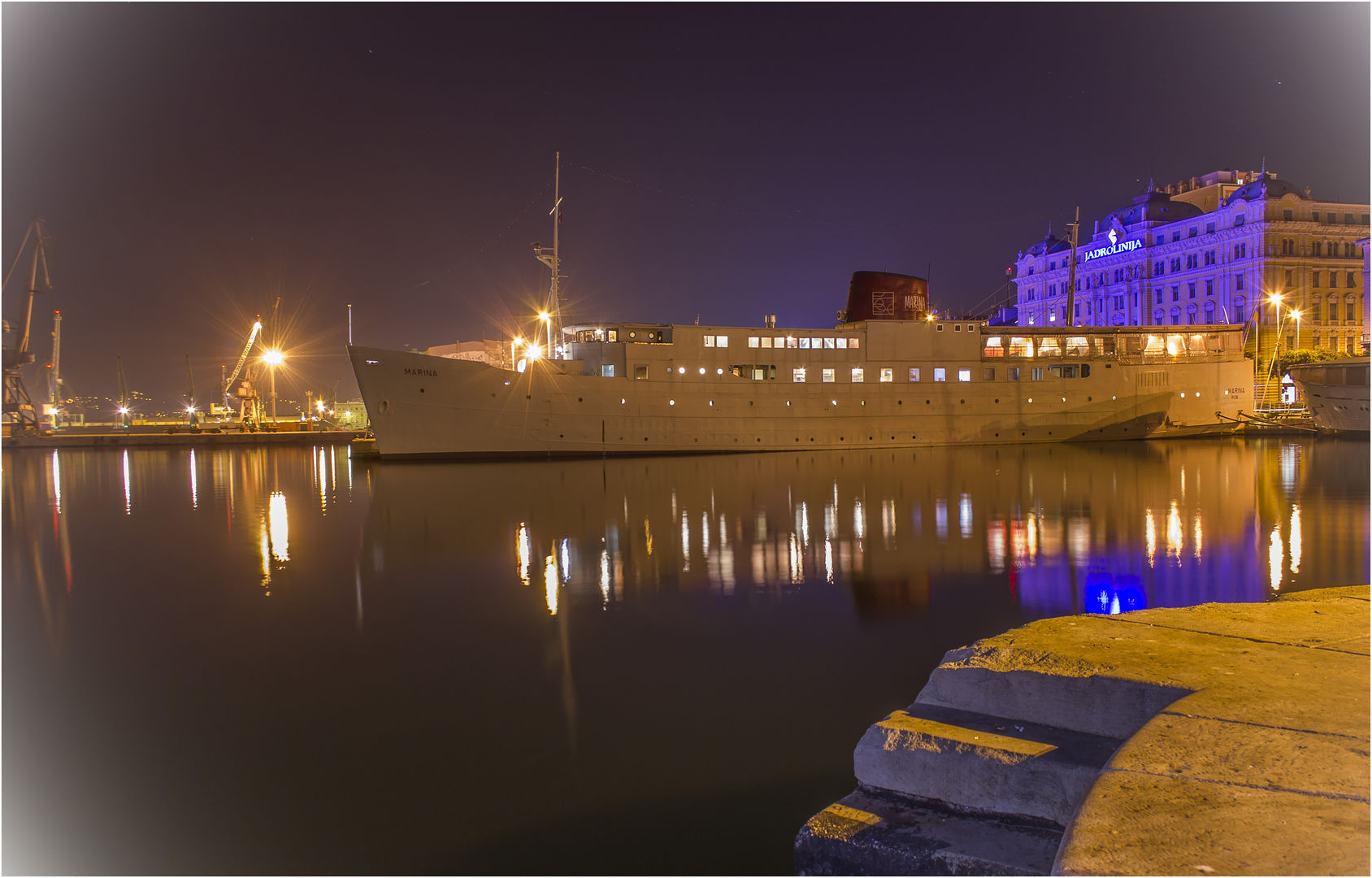 Botel Marina