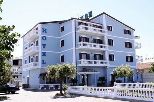 Hotel Villa Del Lago