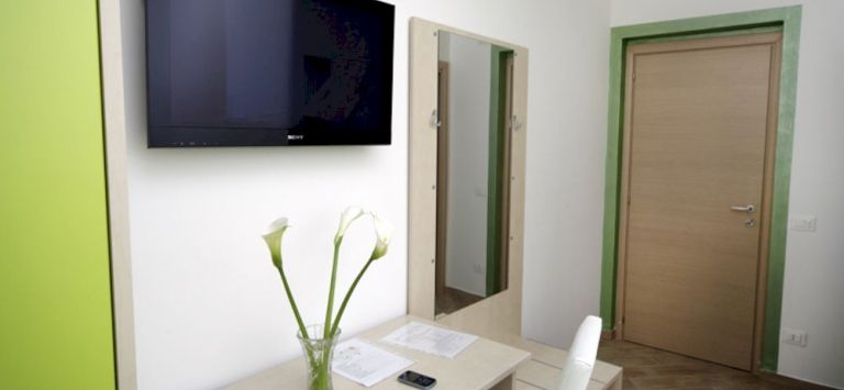 B&B Acropolis