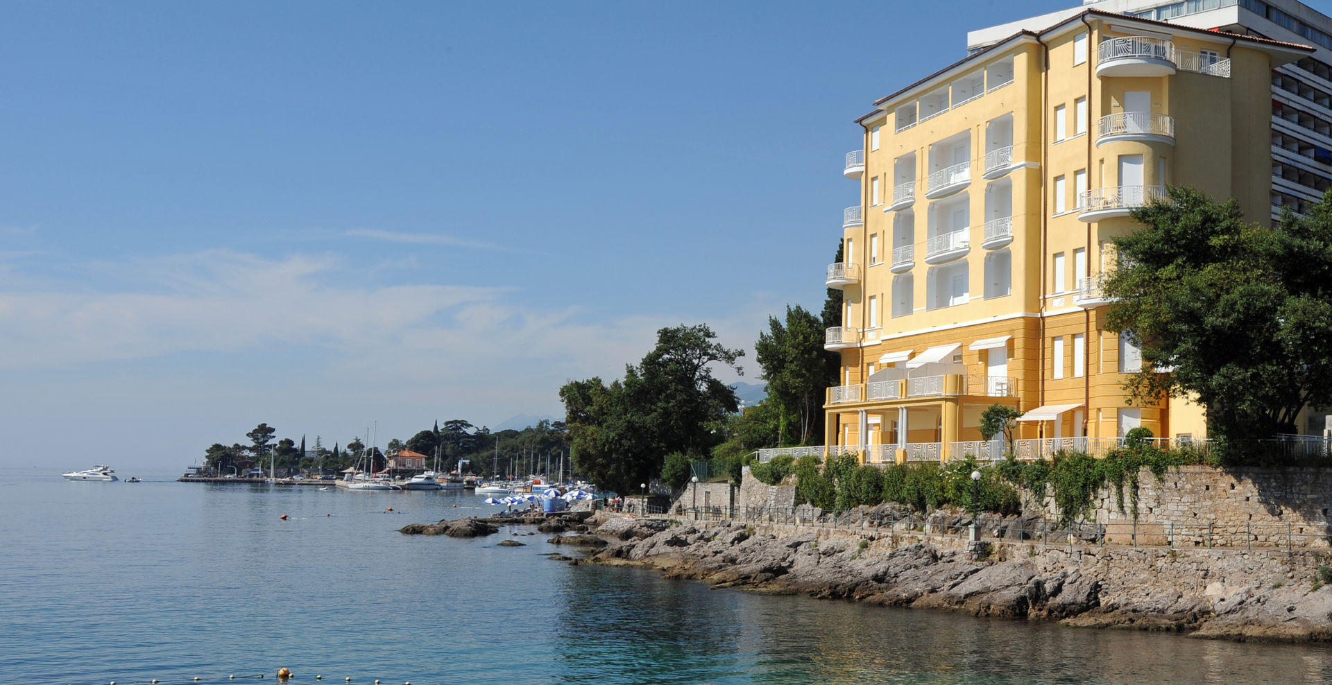 Hotel Ambasador