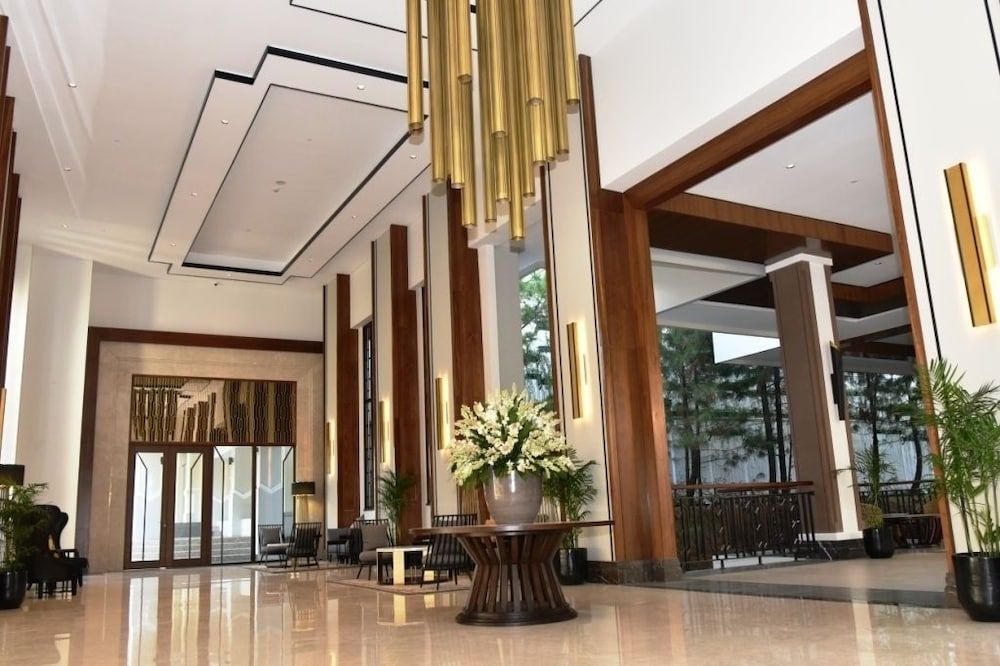 Mason Pine Hotel