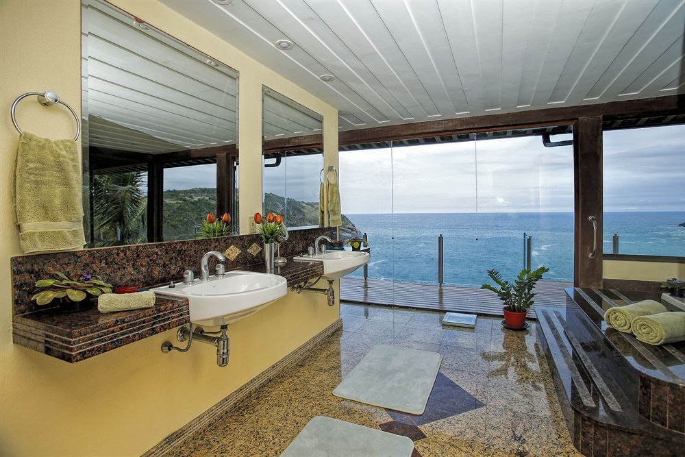 Cliffside Villa Luxury Inn