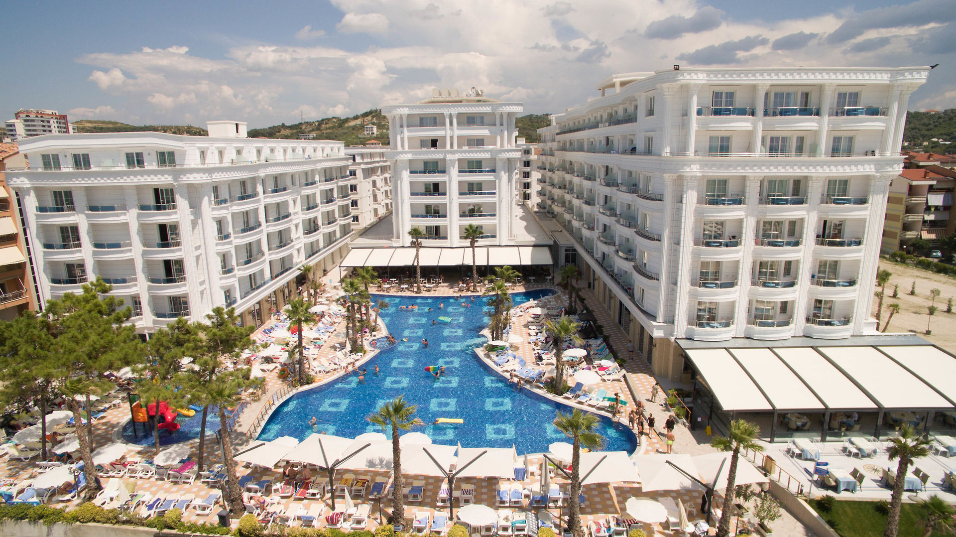 Grand Blue Fafa Resort