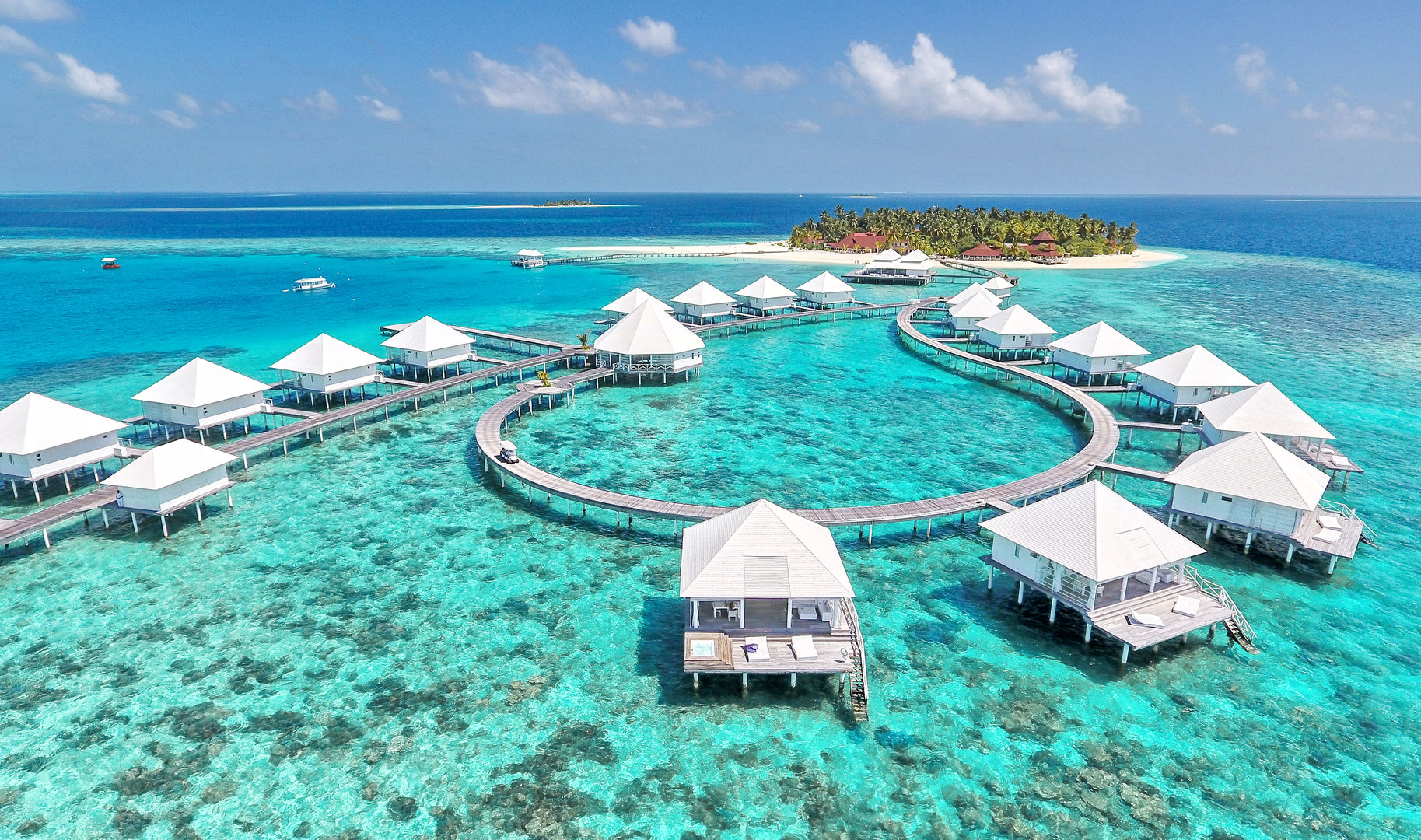 Diamonds Thudufushi Maldives Resort & Spa