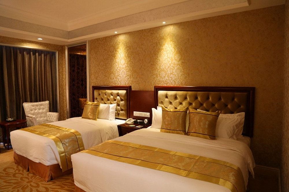 Oceania Hotel