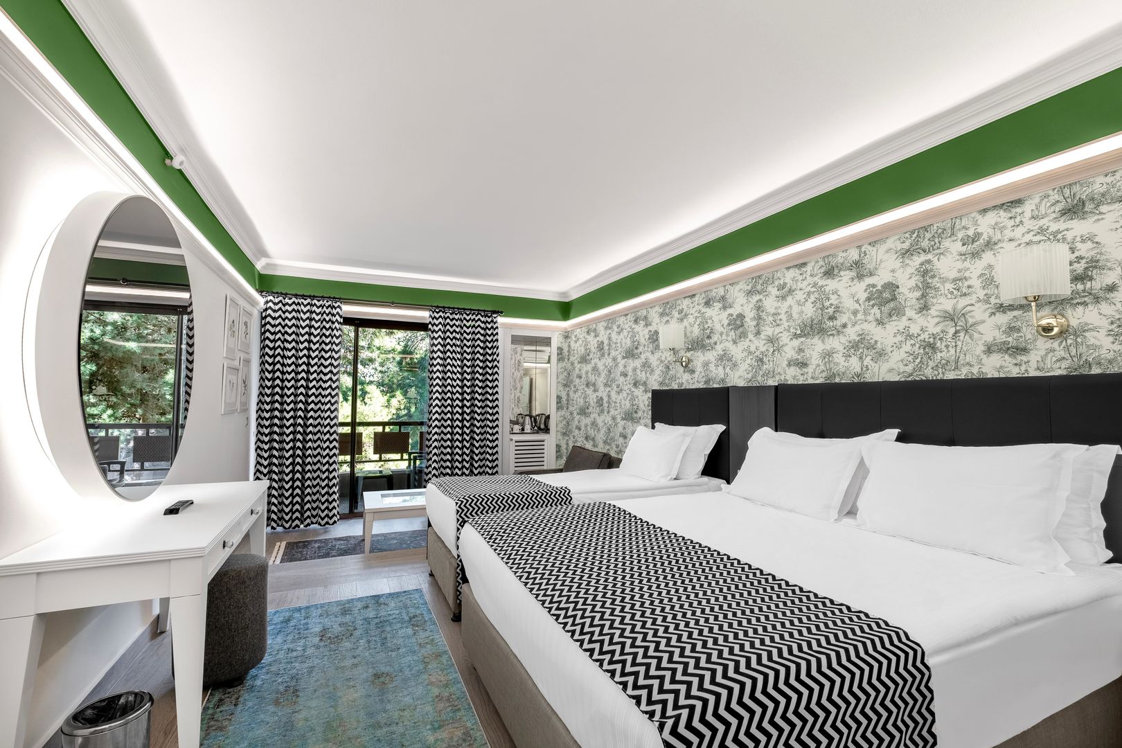 Utopia World Hotel