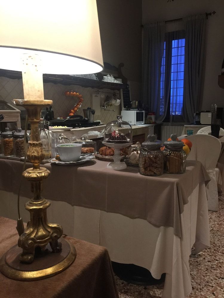 Relais Villa Gozzi B&B