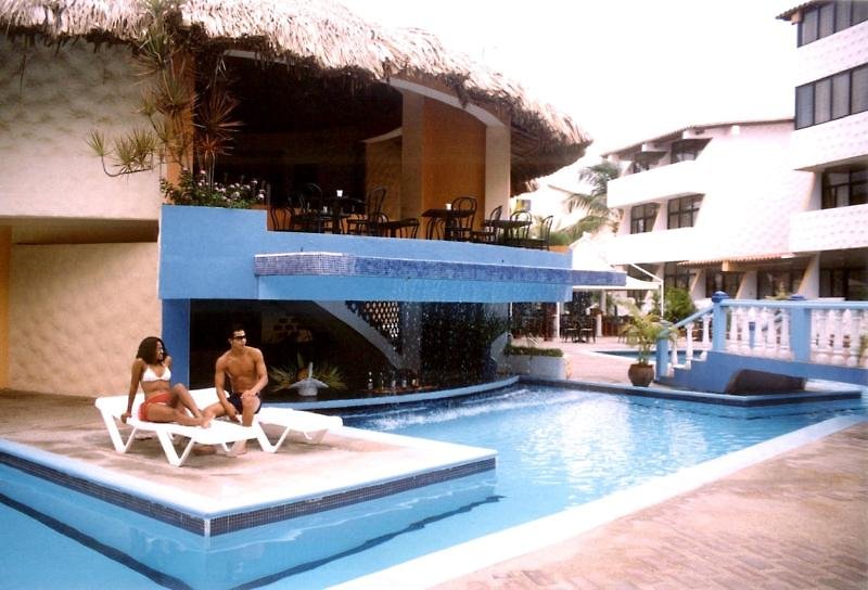 Hotel Puerta Del Sol Playa El Agua