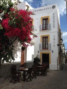 Silver and Black Tarifa - Lifestyle Inn