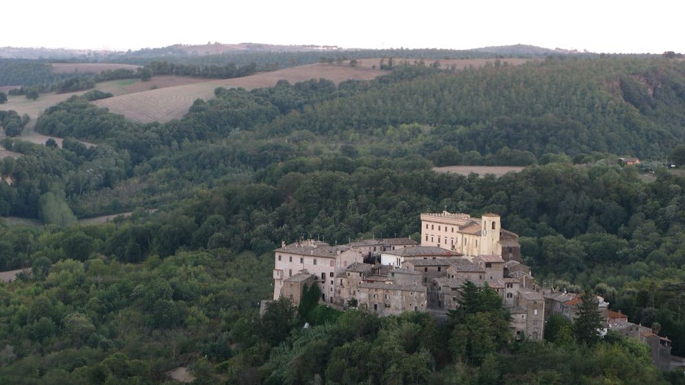 Castello Costaguti